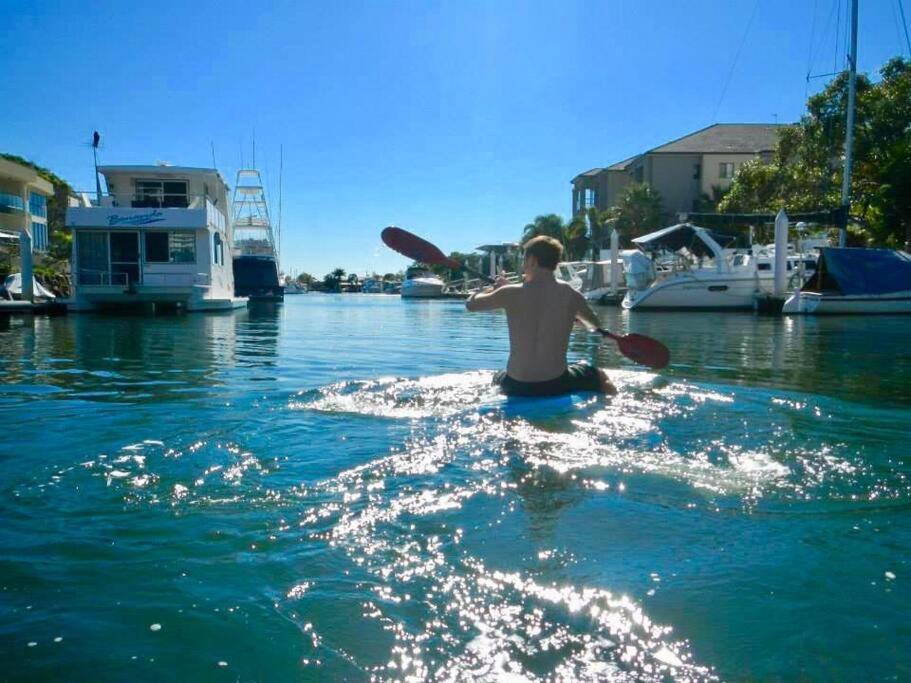 Broadwater Canal Frontage-Runaway Bay-Boat Ramp Gold Coast Exterior foto